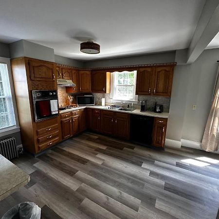 Cute Cape Cod Style Home Pittsfield Esterno foto