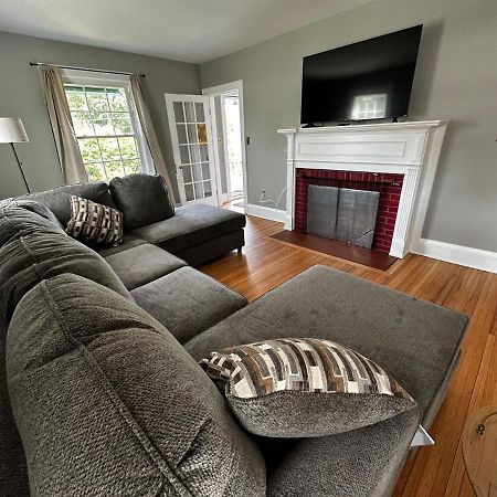 Cute Cape Cod Style Home Pittsfield Esterno foto