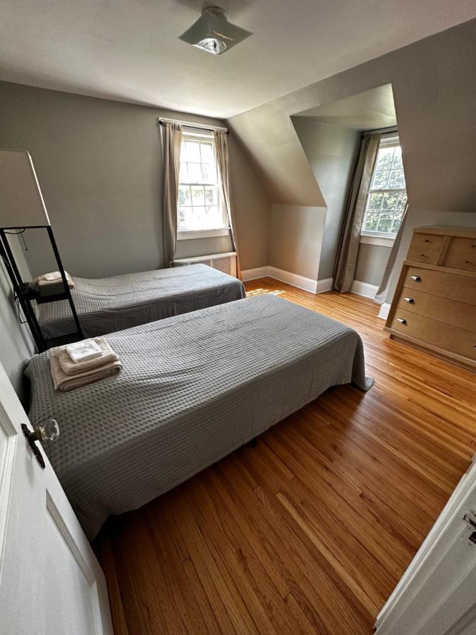 Cute Cape Cod Style Home Pittsfield Esterno foto