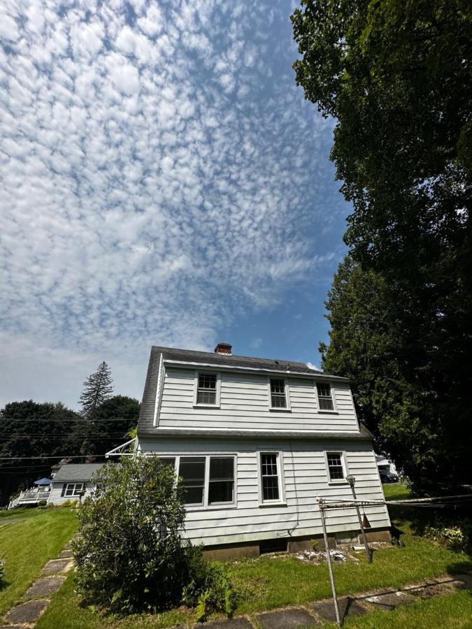 Cute Cape Cod Style Home Pittsfield Esterno foto