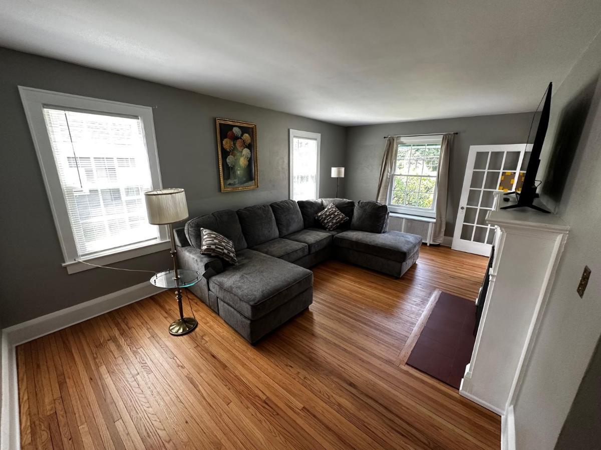 Cute Cape Cod Style Home Pittsfield Esterno foto