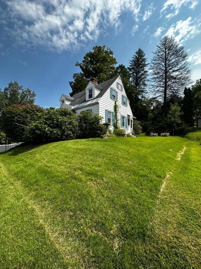 Cute Cape Cod Style Home Pittsfield Esterno foto